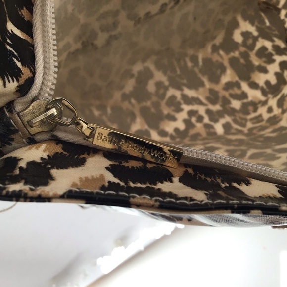 Bath & Body Works leopard print cosmetics tote. - Picture 6 of 16